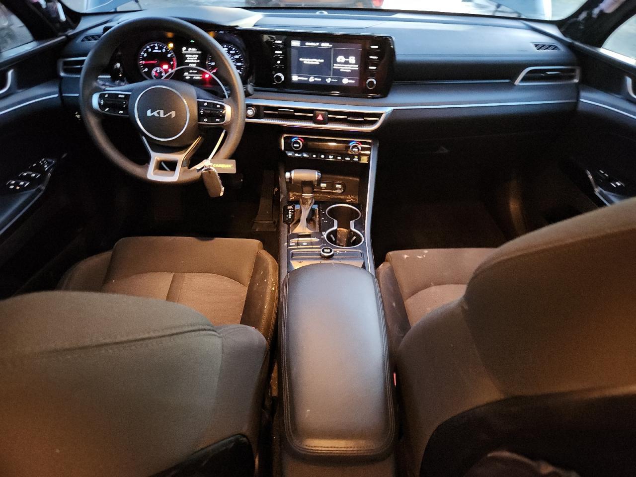 2022 KIA K5