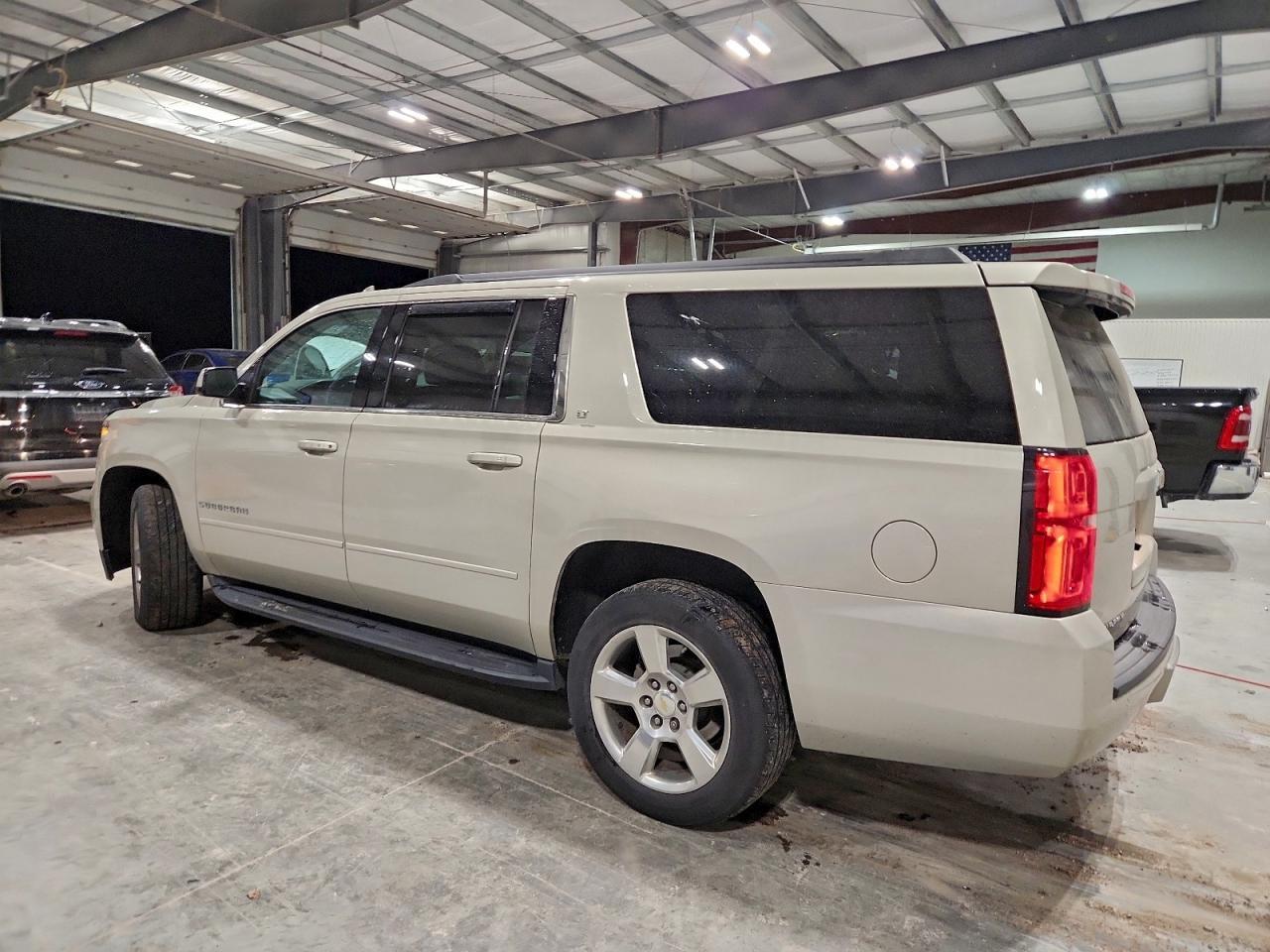 2015 CHEVROLET Suburban