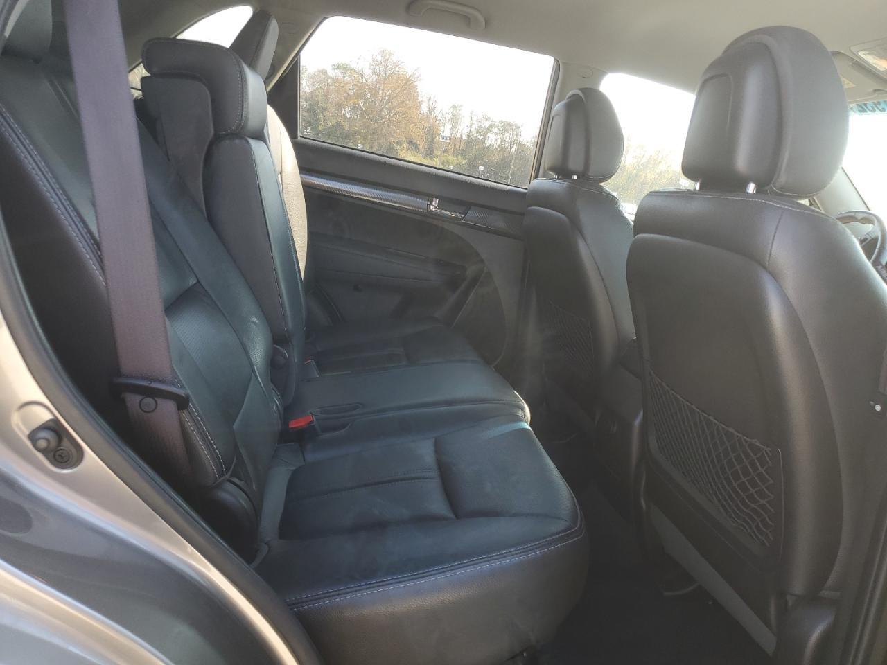 2011 KIA SORENTO