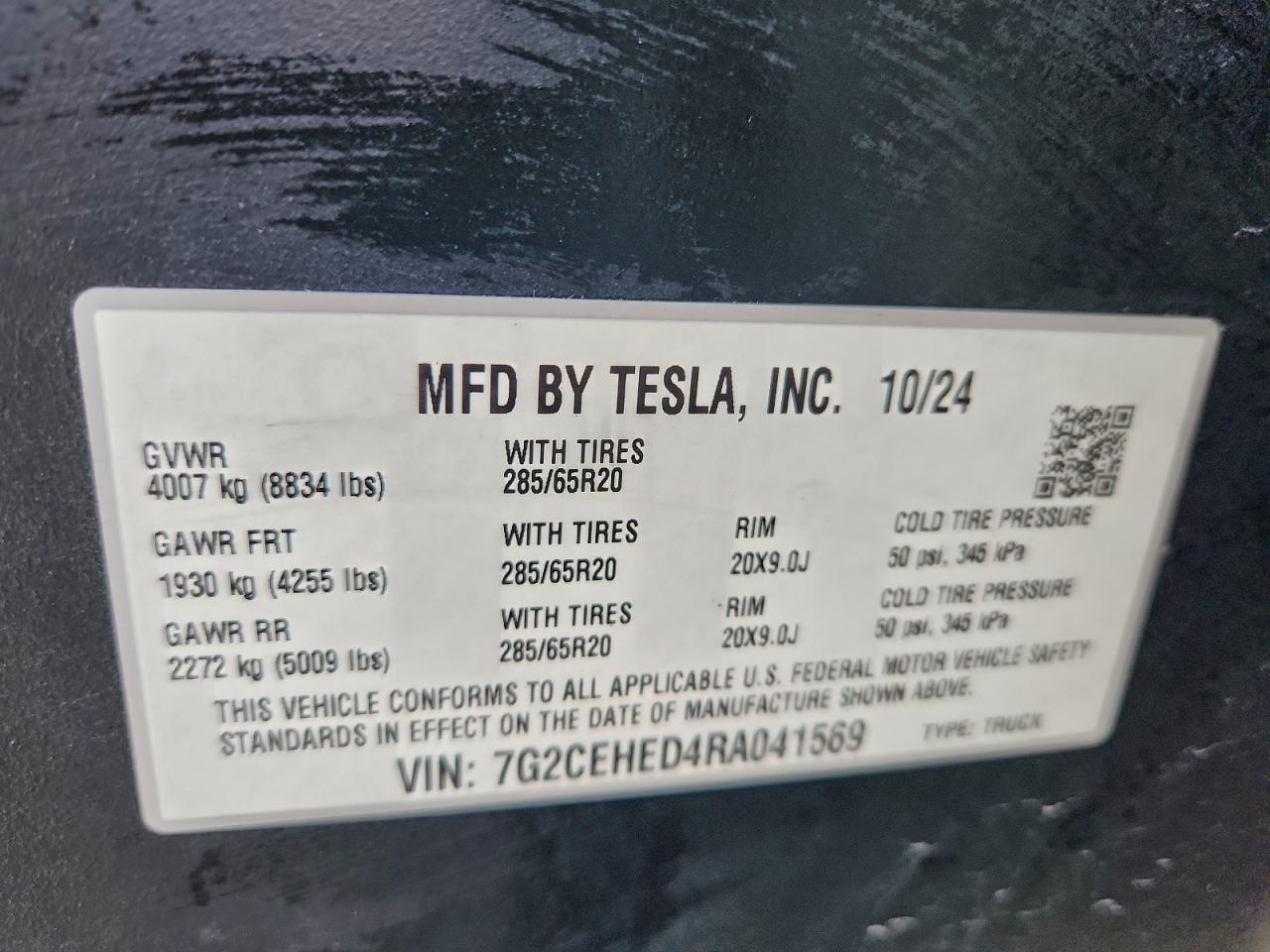 2024 TESLA Cybertruck