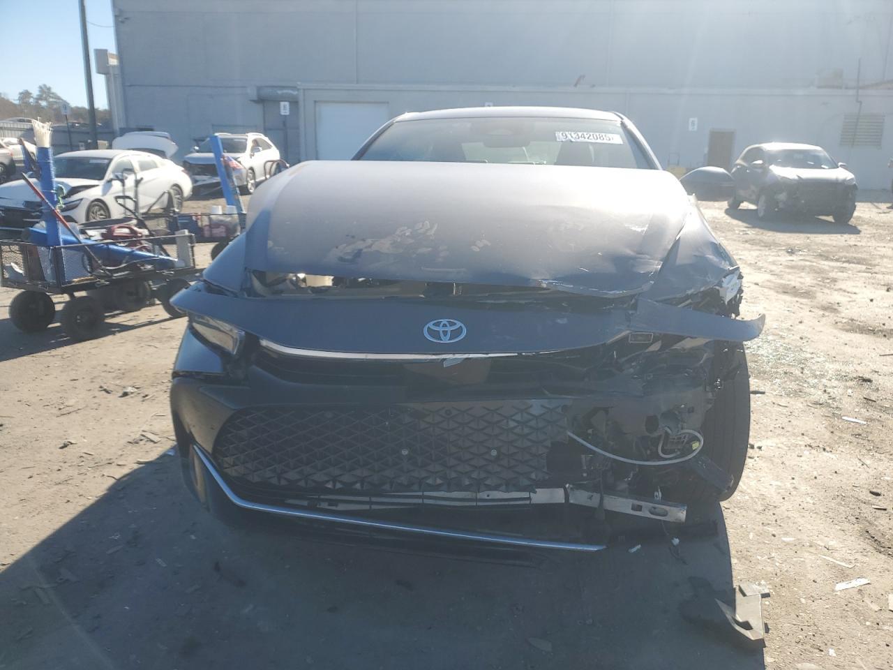 2023 TOYOTA Crown