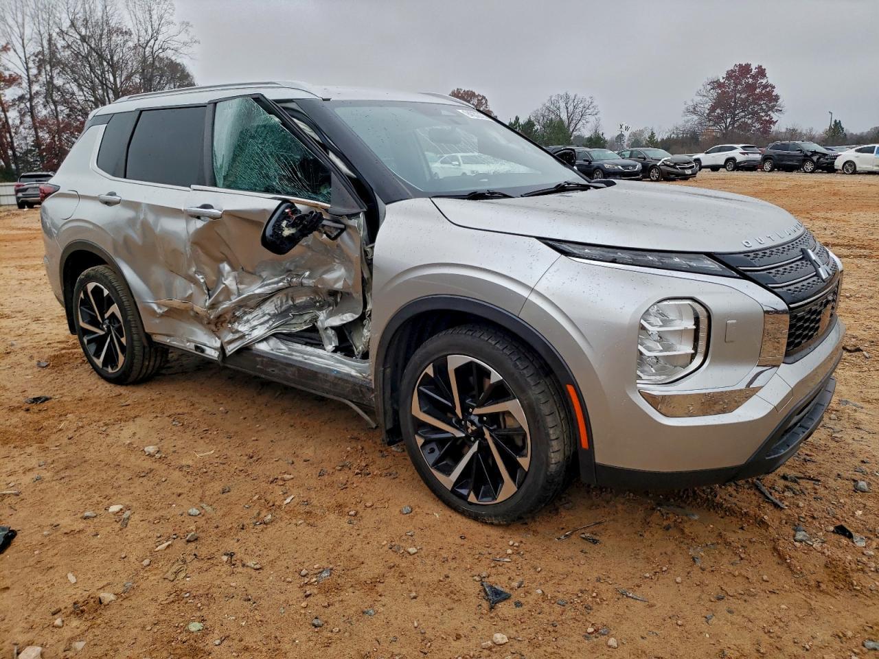 2022 MITSUBISHI outlander