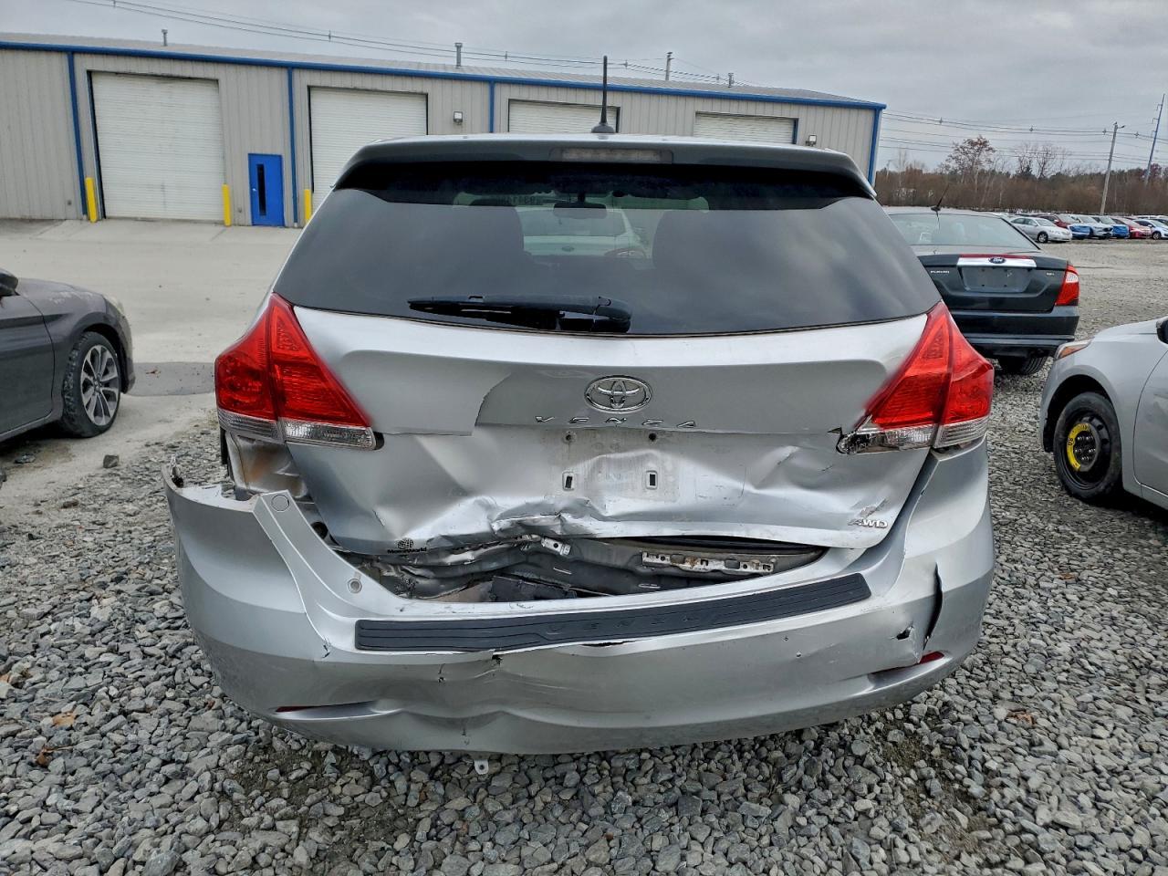 2011 TOYOTA VENZA