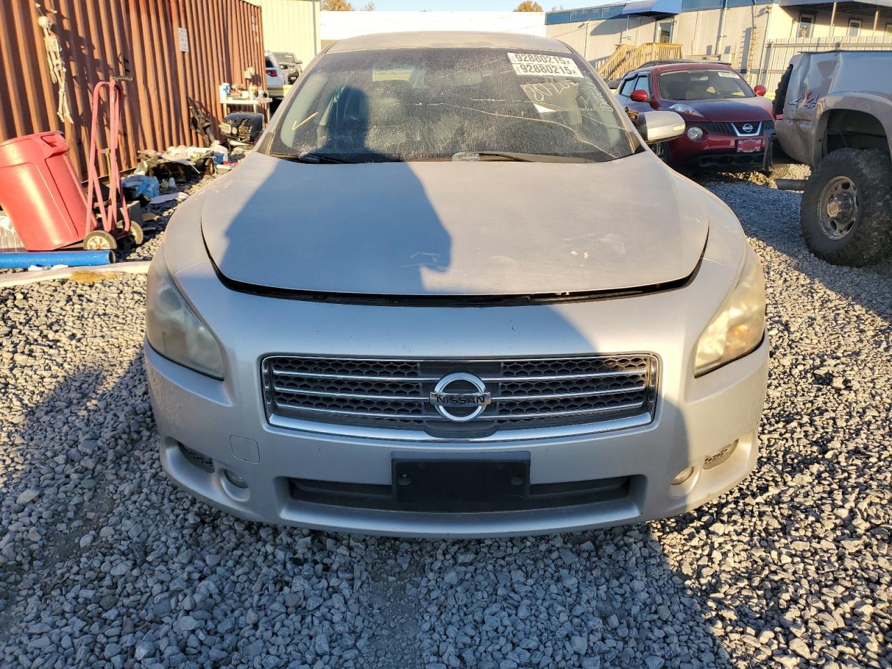 2011 NISSAN Maxima