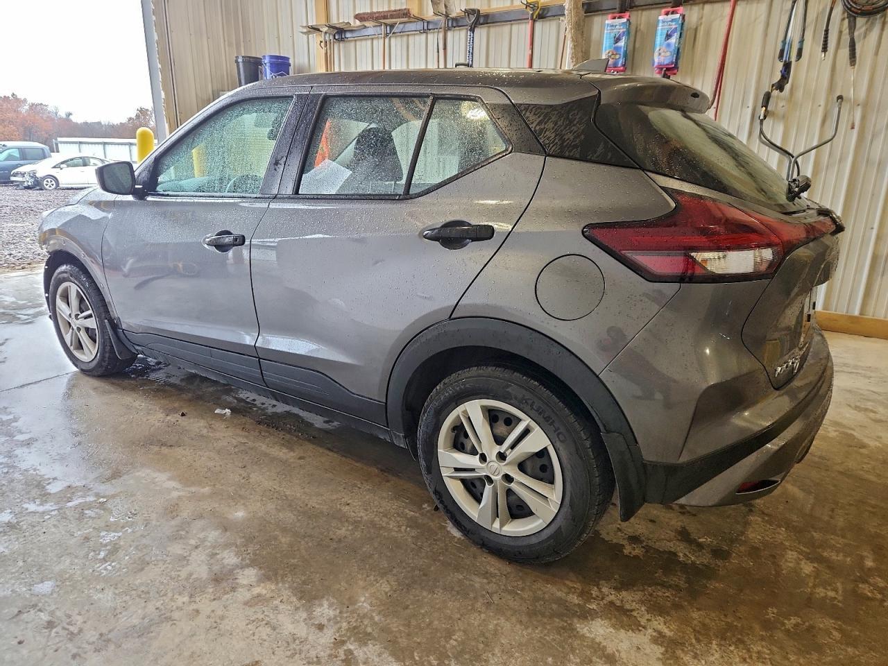 2023 NISSAN KICKS