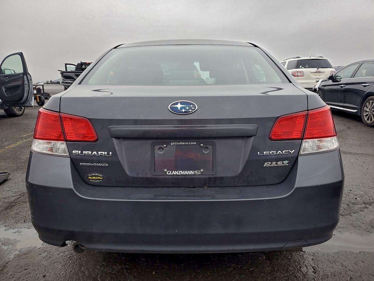 2013 SUBARU Legacy
