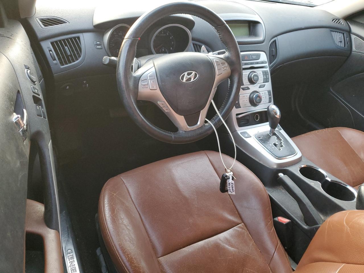 2010 HYUNDAI GENESIS