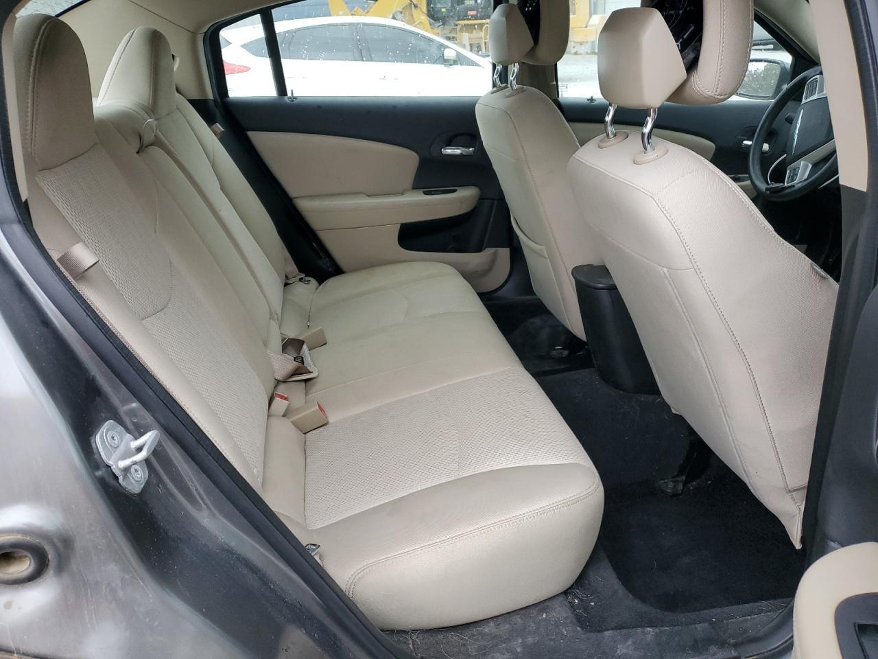 2013 CHRYSLER 200