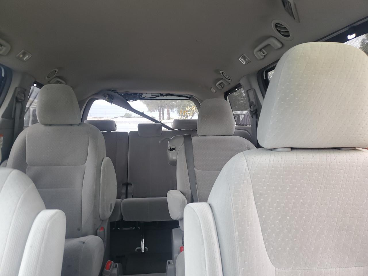 2015 TOYOTA SIENNA
