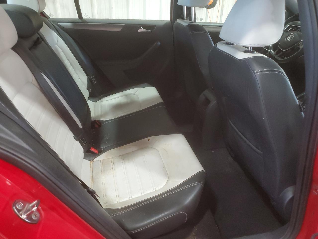 2016 VOLKSWAGEN JETTA