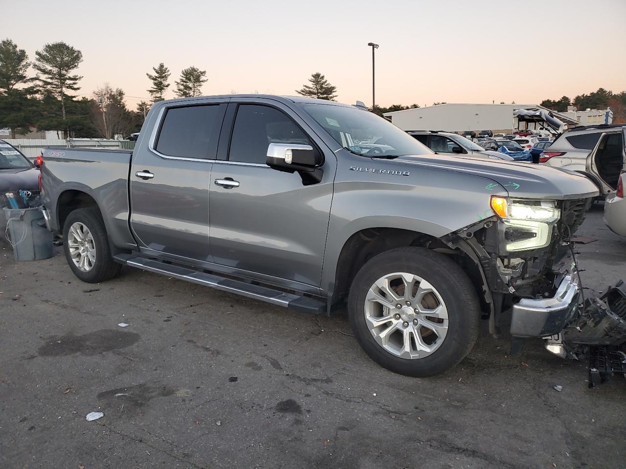 2024 CHEVROLET Silverado