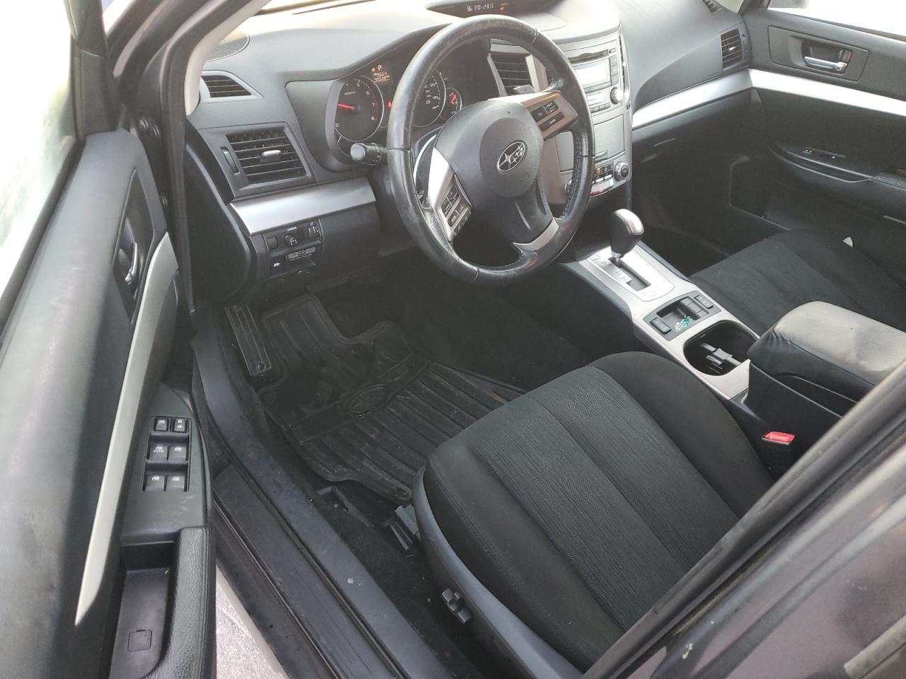 2013 SUBARU Outback