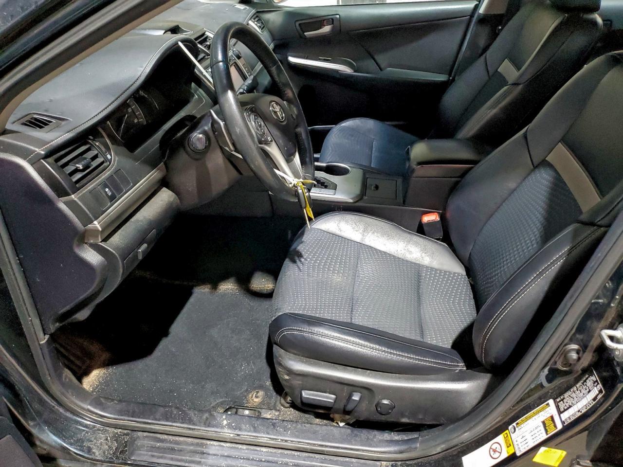2014 TOYOTA CAMRY