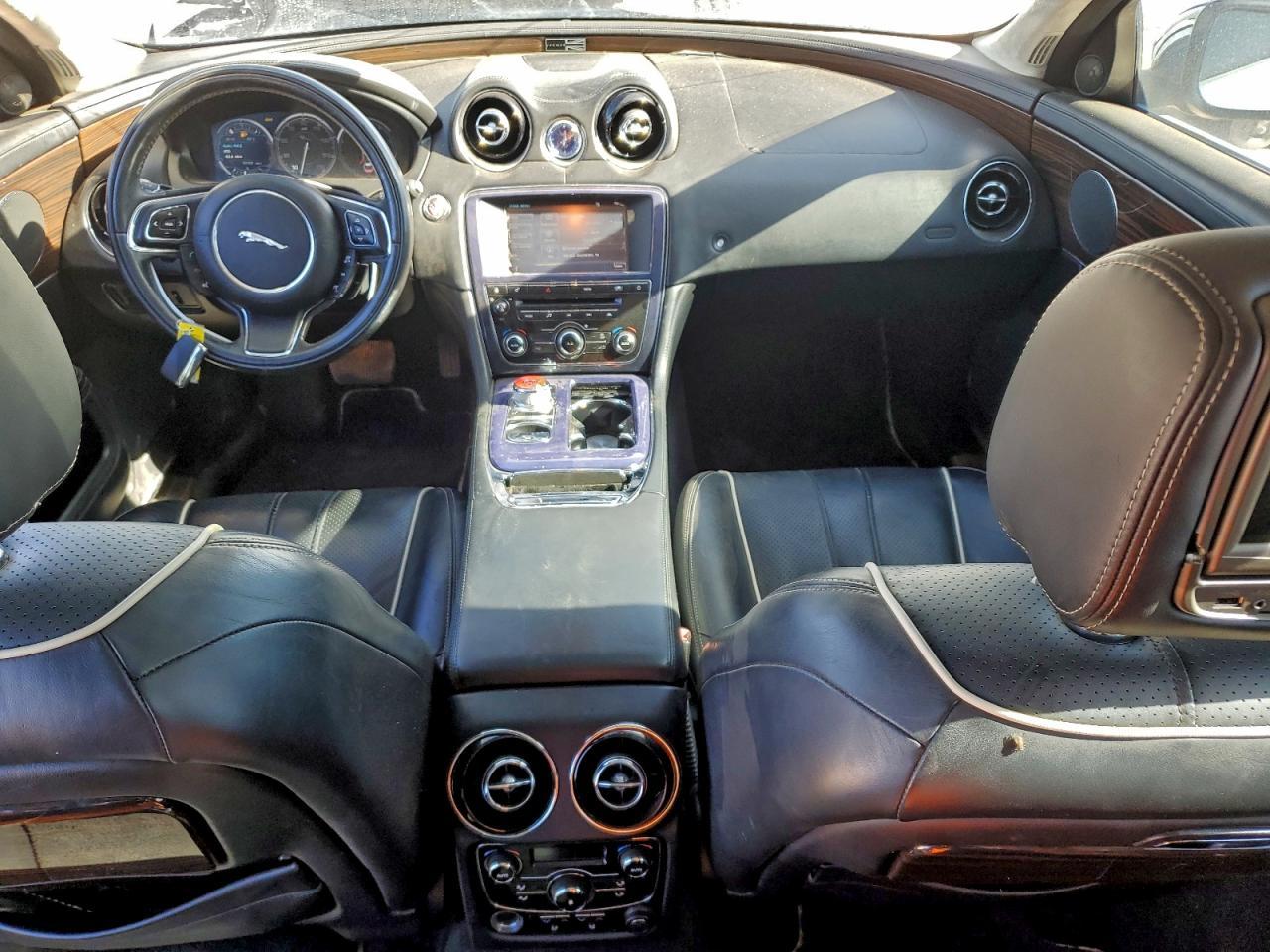 2012 JAGUAR Xj-Series