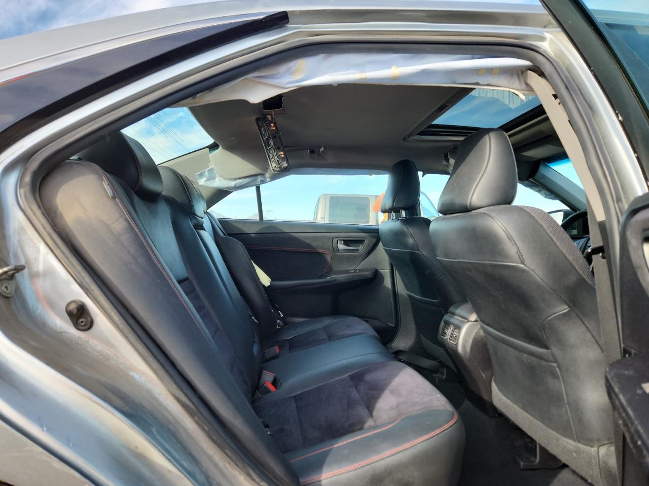2015 TOYOTA CAMRY