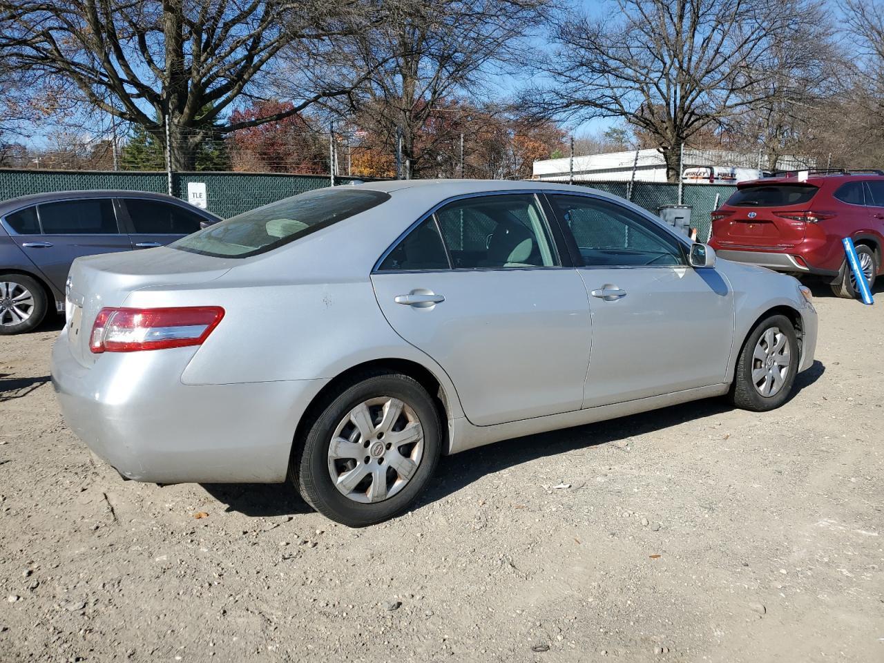 2010 TOYOTA CAMRY