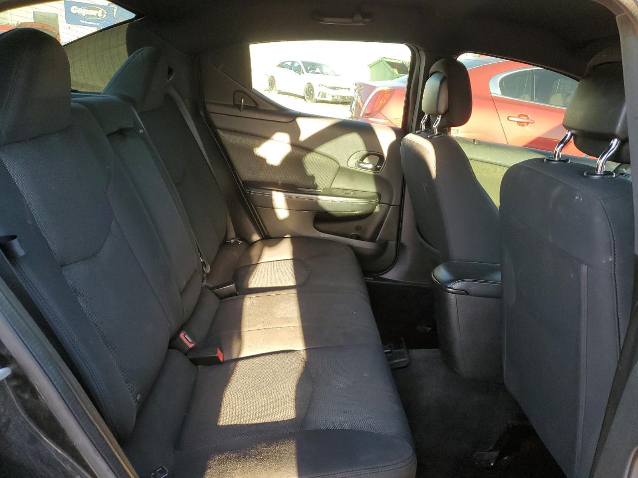2014 DODGE Avenger