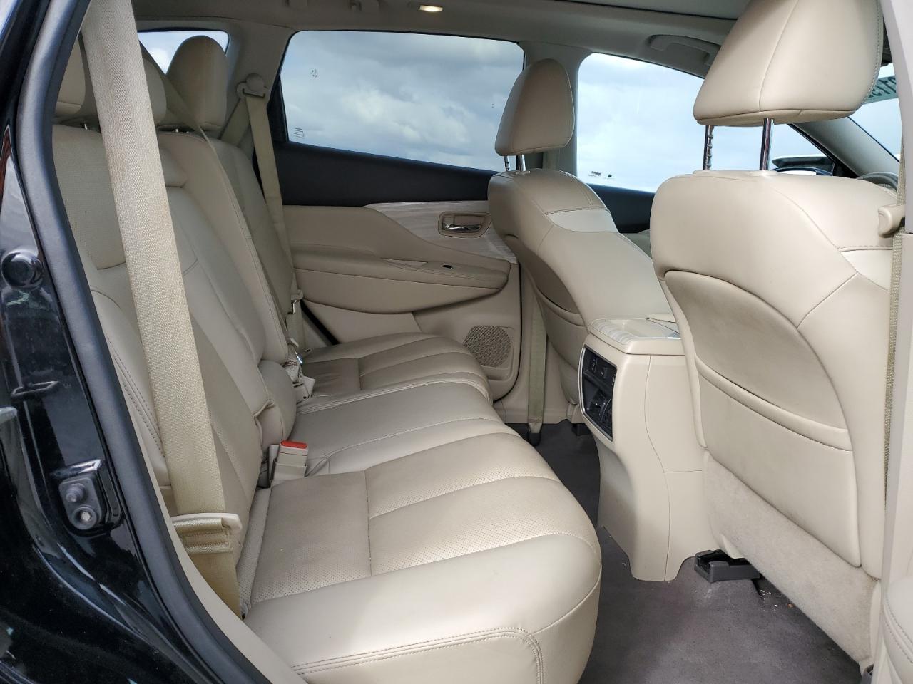 2016 NISSAN MURANO