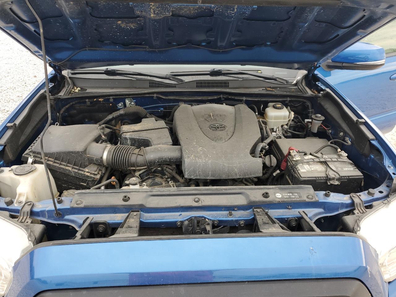 2017 TOYOTA TACOMA