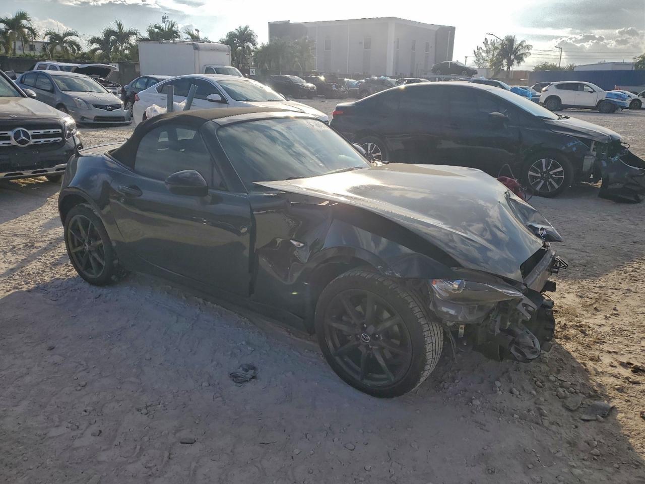 2016 MAZDA MX-5 Miata