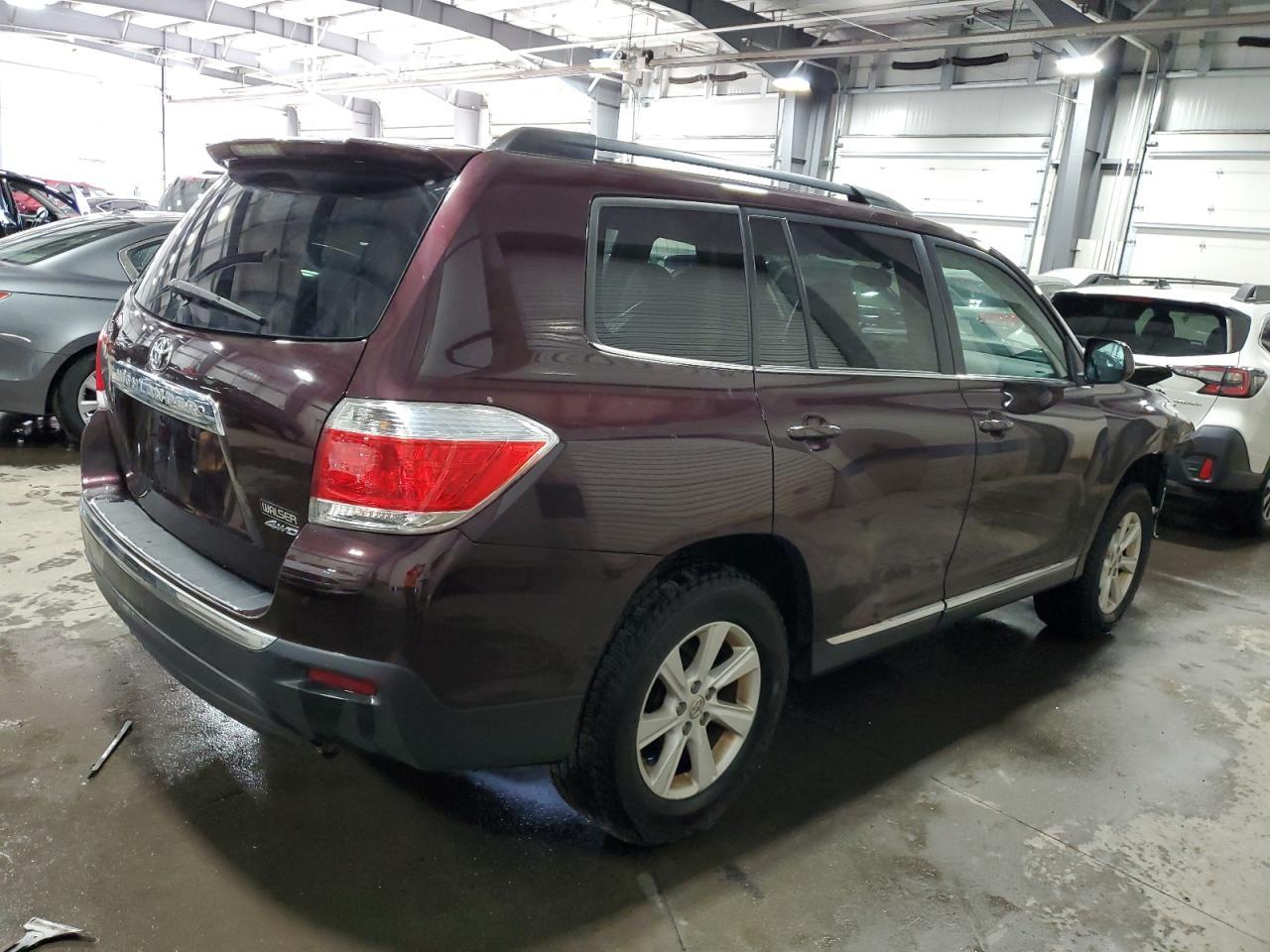 2013 TOYOTA HIGHLANDER