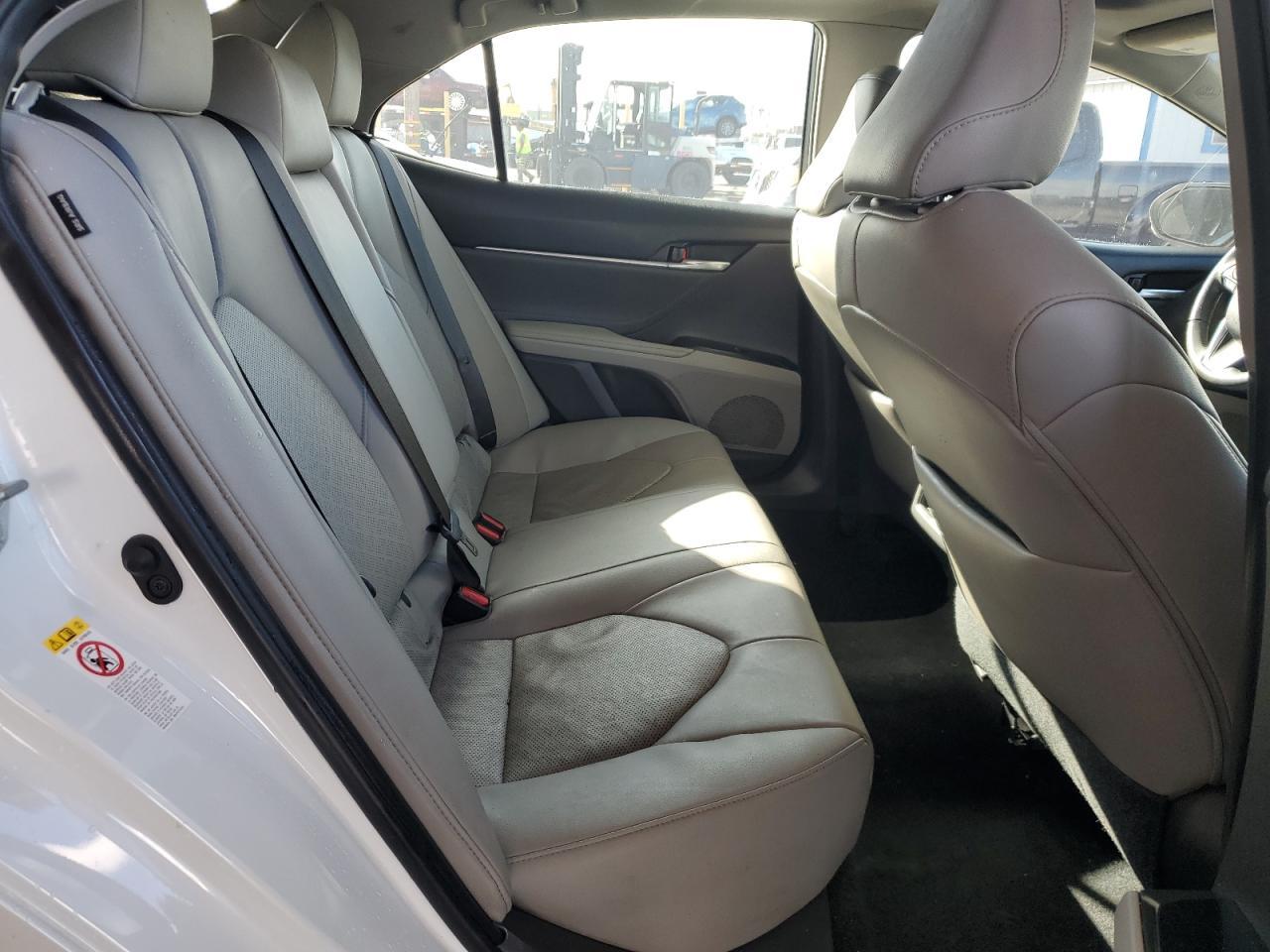 2018 TOYOTA CAMRY