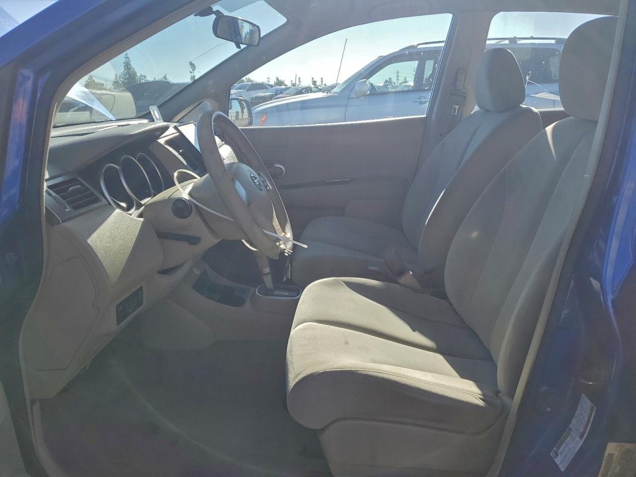 2009 NISSAN VERSA