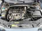 2002 VOLVO V70