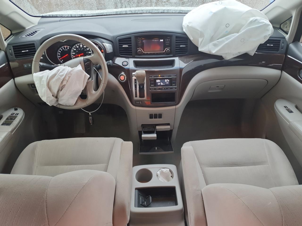 2016 NISSAN Quest