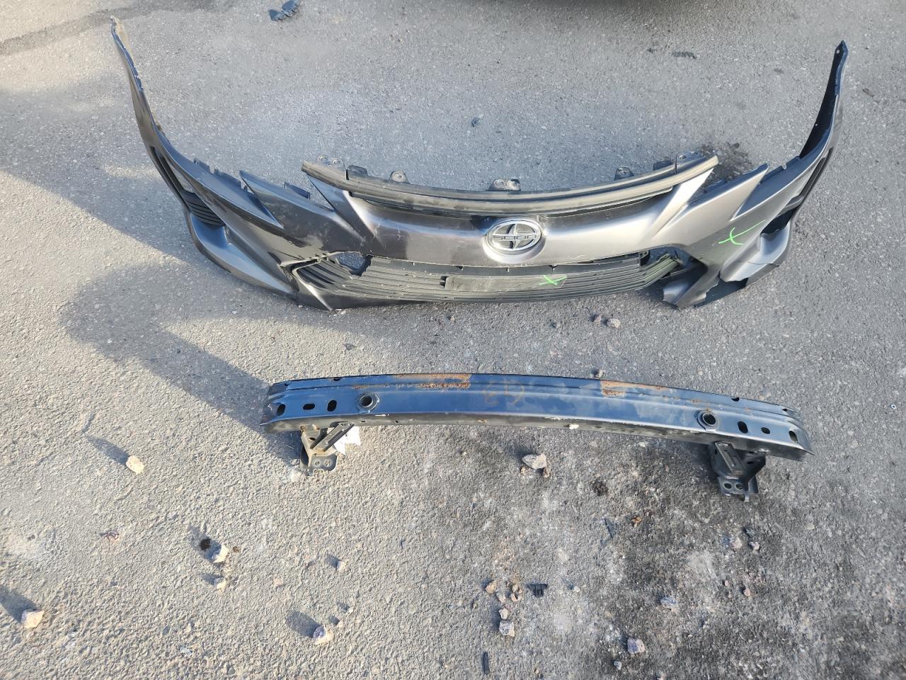 2015 TOYOTA SCION