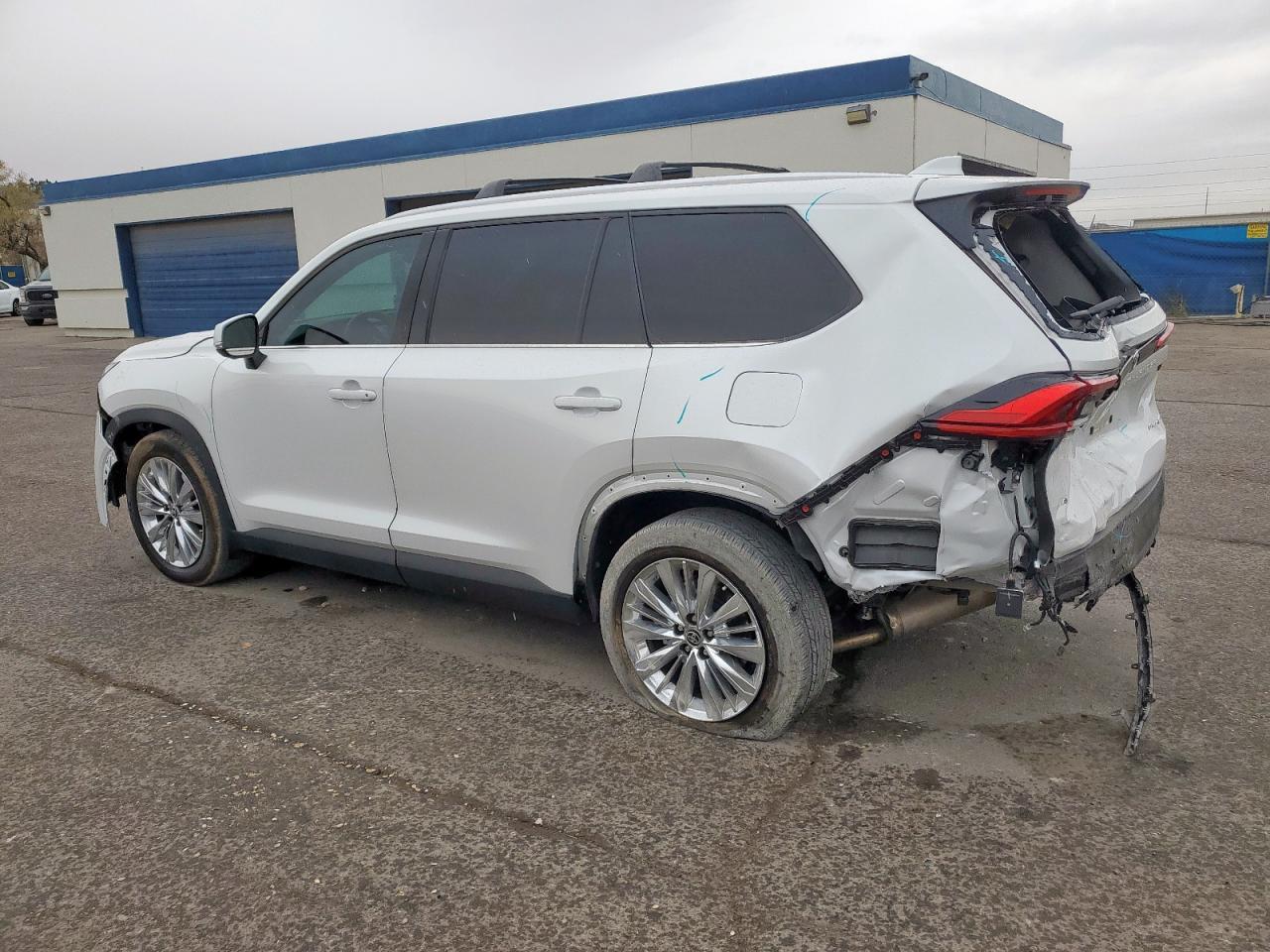 2024 TOYOTA HIGHLANDER