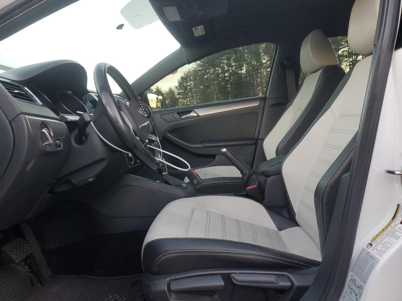 2016 VOLKSWAGEN JETTA