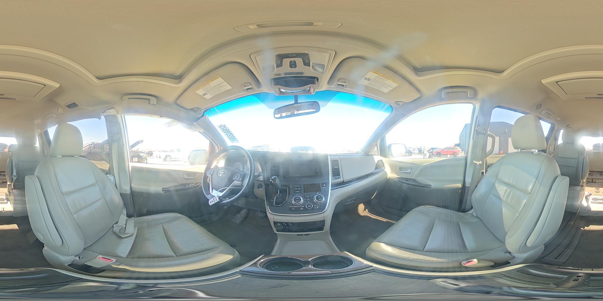 2017 TOYOTA SIENNA