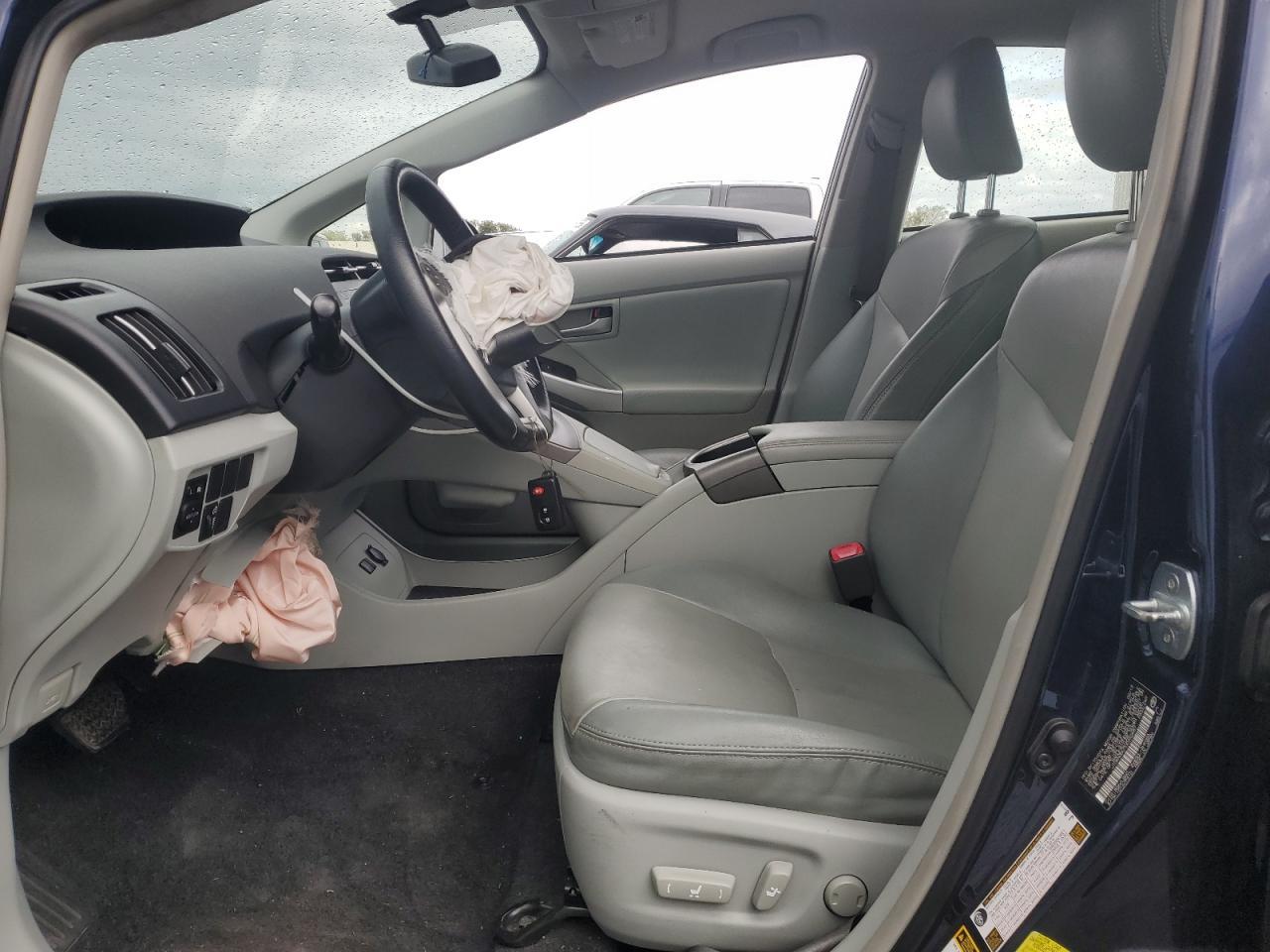 2013 TOYOTA PRIUS