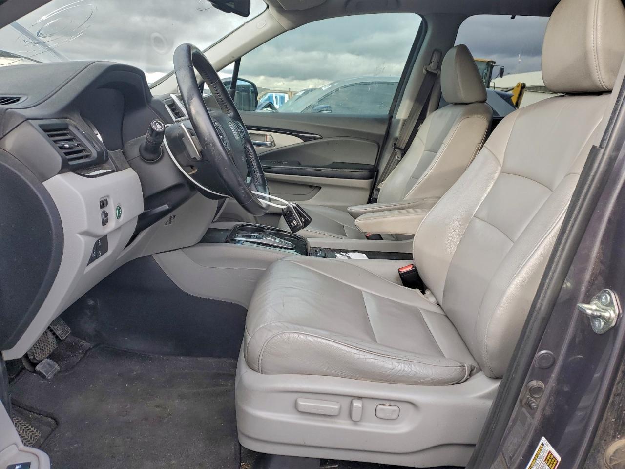 2016 HONDA PILOT