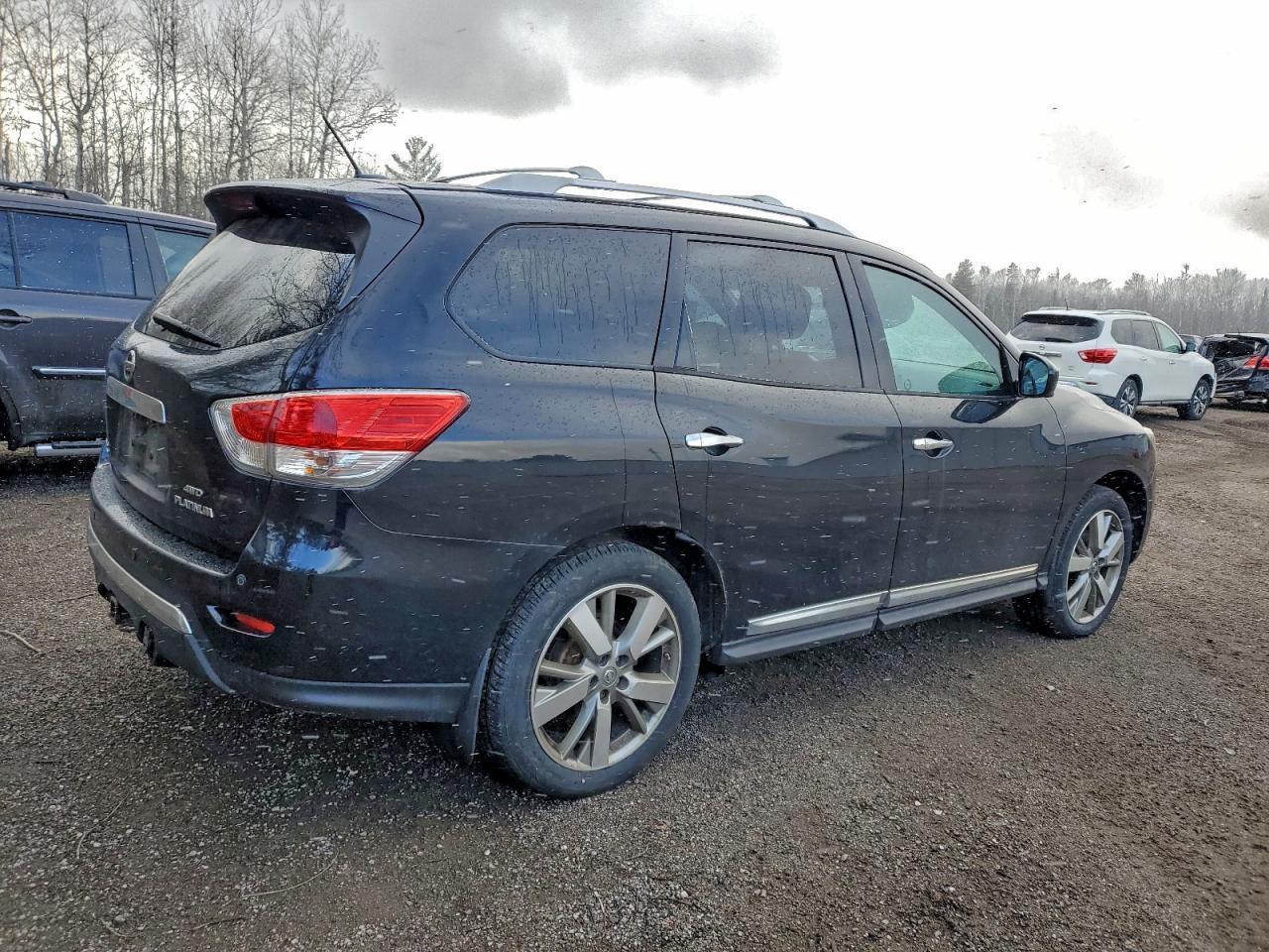 2014 NISSAN PATHFINDER