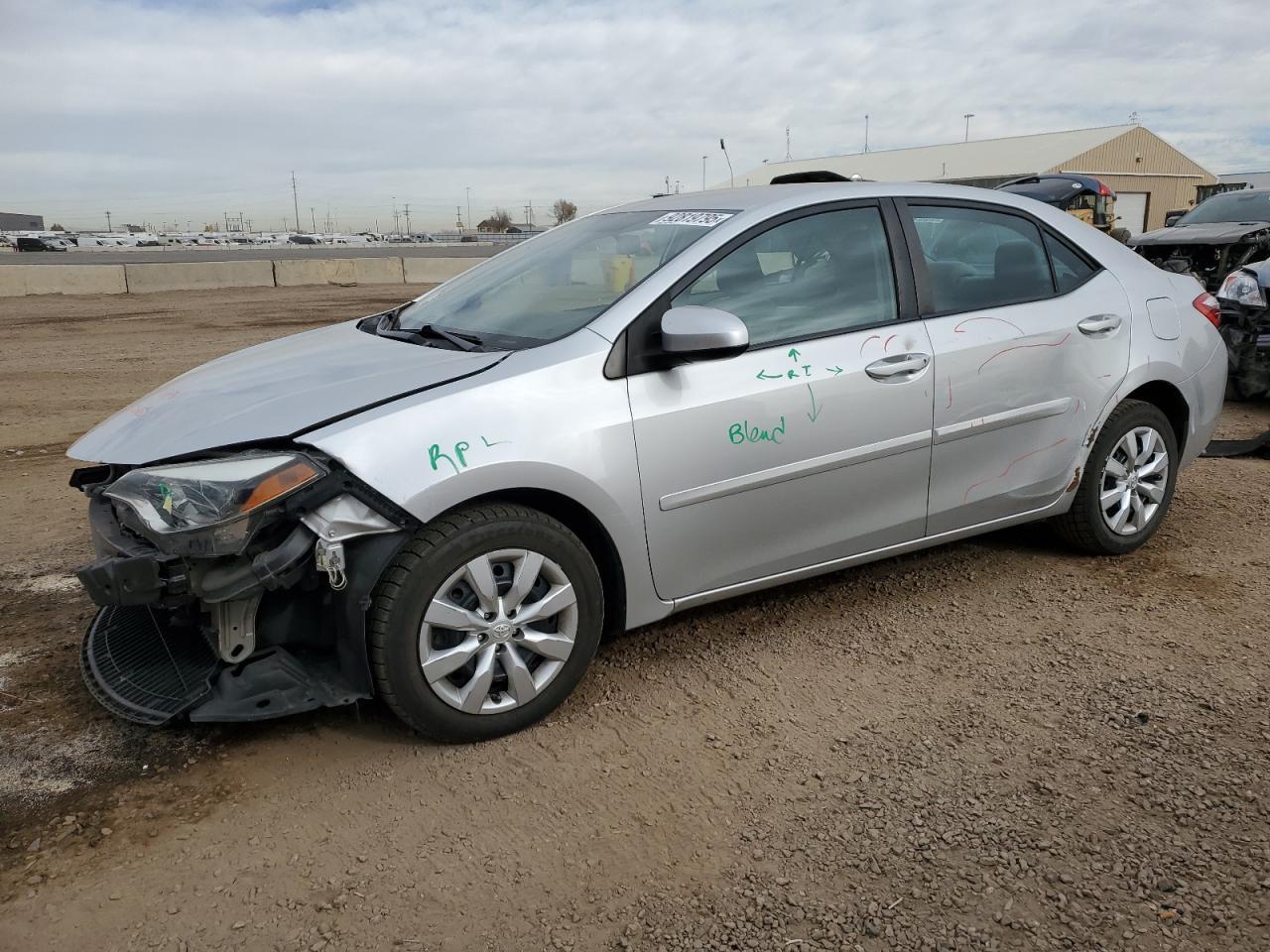 2015 TOYOTA COROLLA