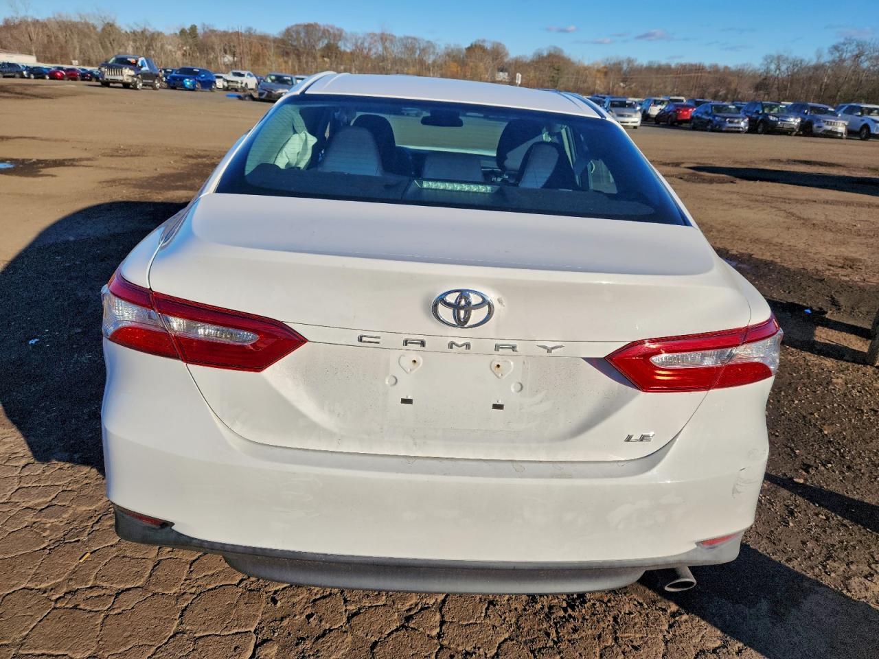 2018 TOYOTA CAMRY