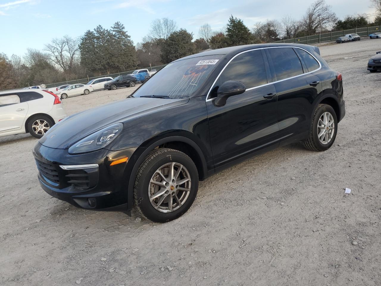 2016 PORSCHE CAYENNE
