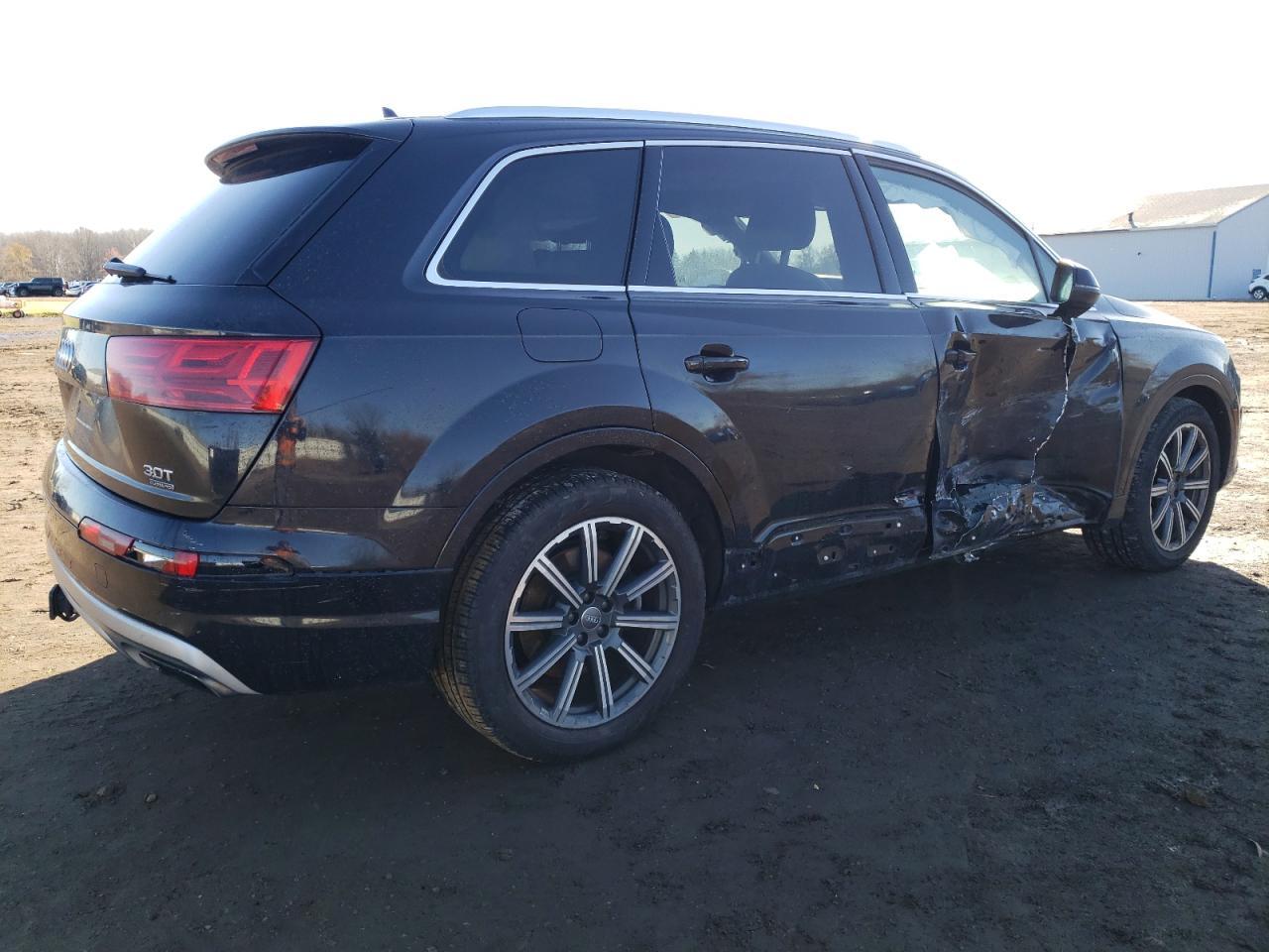 2017 AUDI Q7