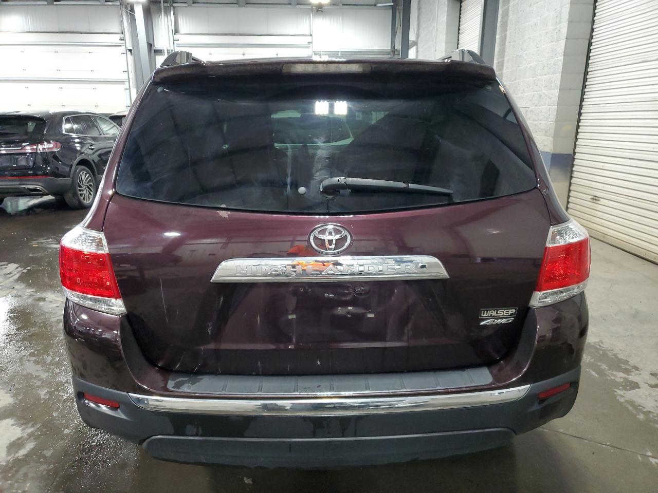 2013 TOYOTA HIGHLANDER