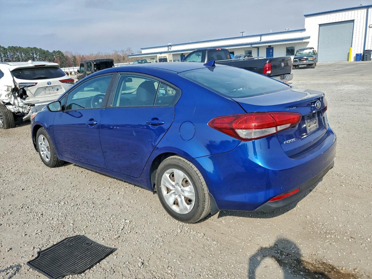 2017 KIA FORTE