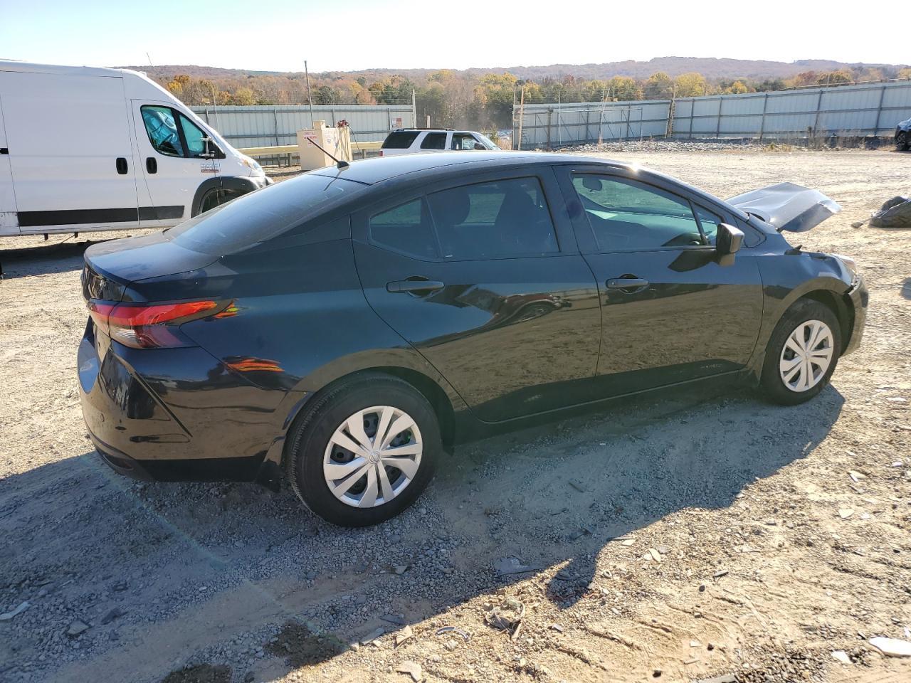 2025 NISSAN VERSA
