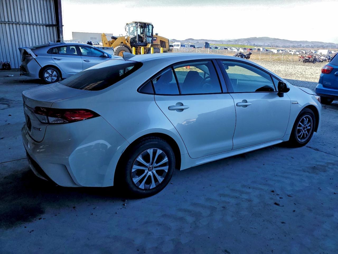 2021 TOYOTA COROLLA