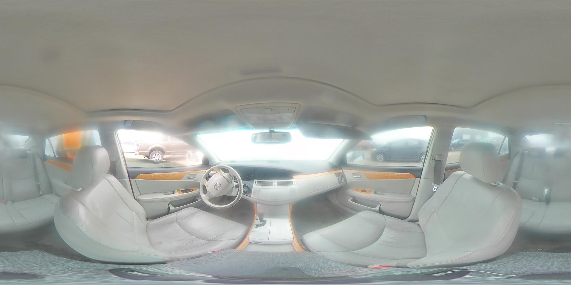 2005 TOYOTA Avalon
