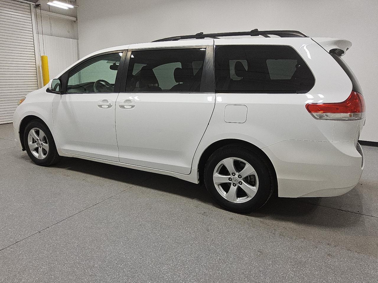 2014 TOYOTA SIENNA