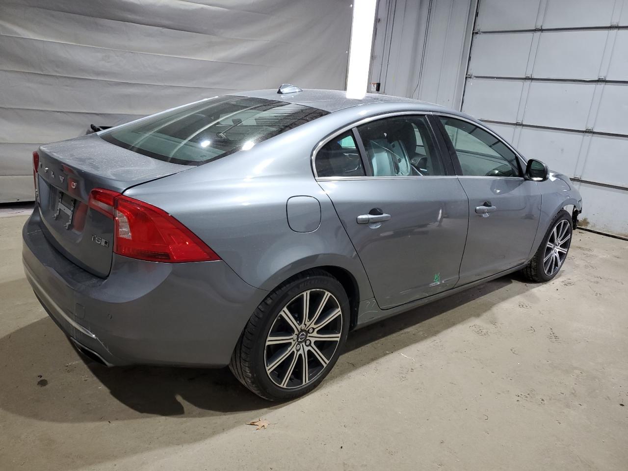 2018 VOLVO S60