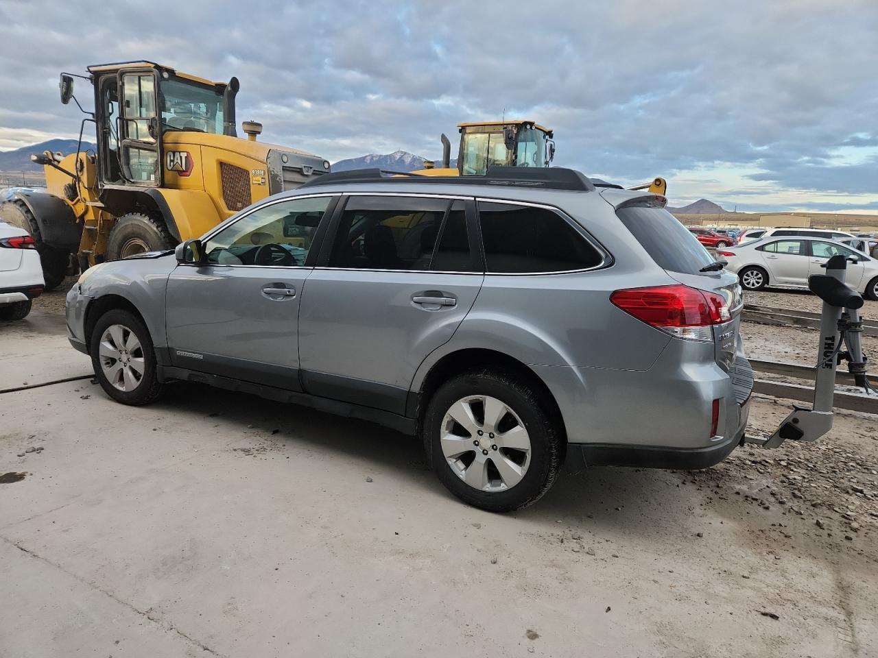 2010 SUBARU Outback