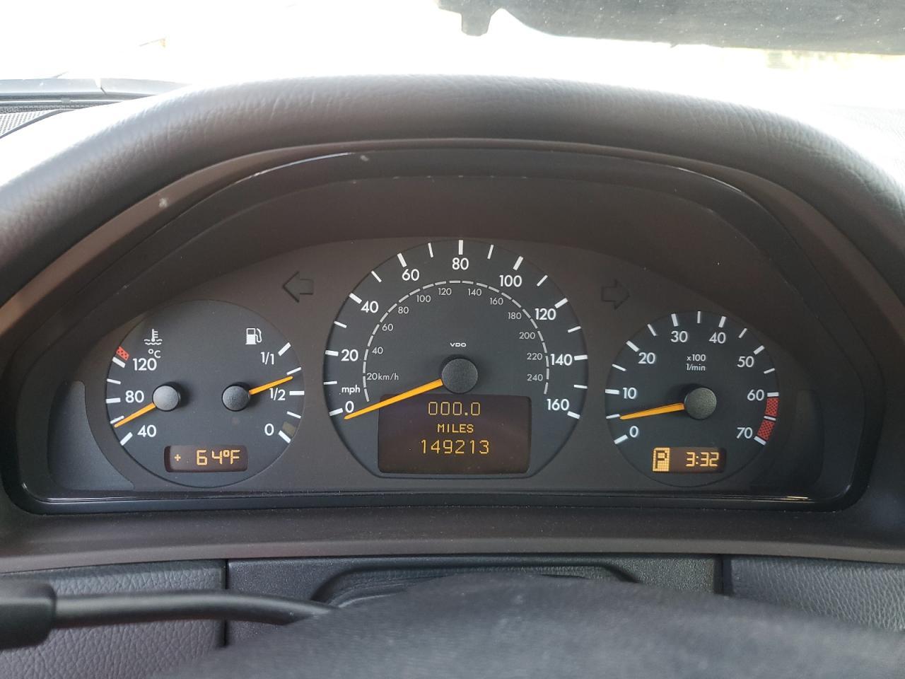 2001 MERCEDES-BENZ E-Class