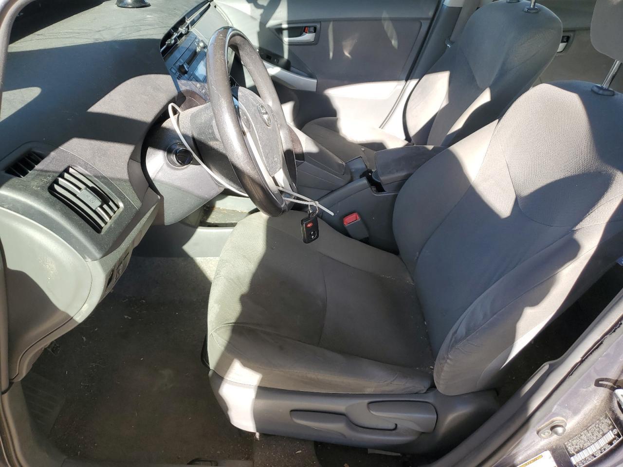 2011 TOYOTA PRIUS